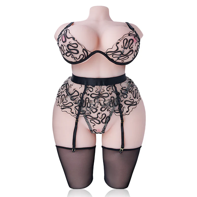 Tantaly Lola: 29.5kg Voluminöser Sexpuppen-Torso mit 32E-Körbchengröße
